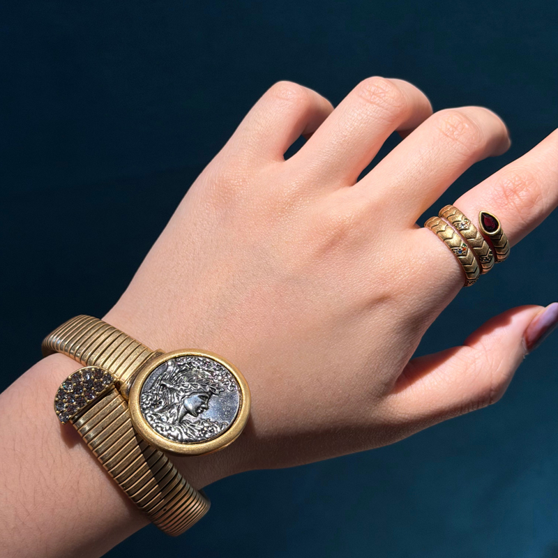 Vintage Gold Color Retro Coin  - Vintage Collectible Coins บทวิจารณ์และราคา