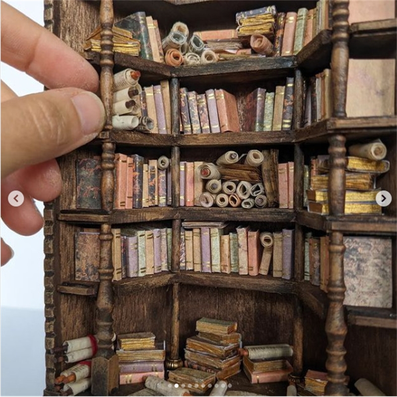 Miniature Bookcase Bookshelf D - Vintage Collectible Glass บทวิจารณ์และราคา