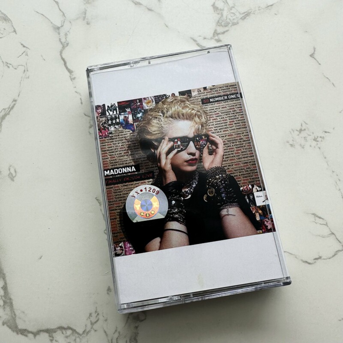 Madonna Classic Pop Music Cass - Vintage And Collectible บทวิจารณ์และราคา